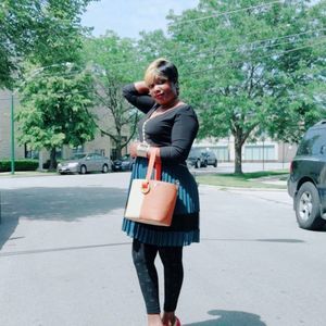 Meet your Posher, Finda